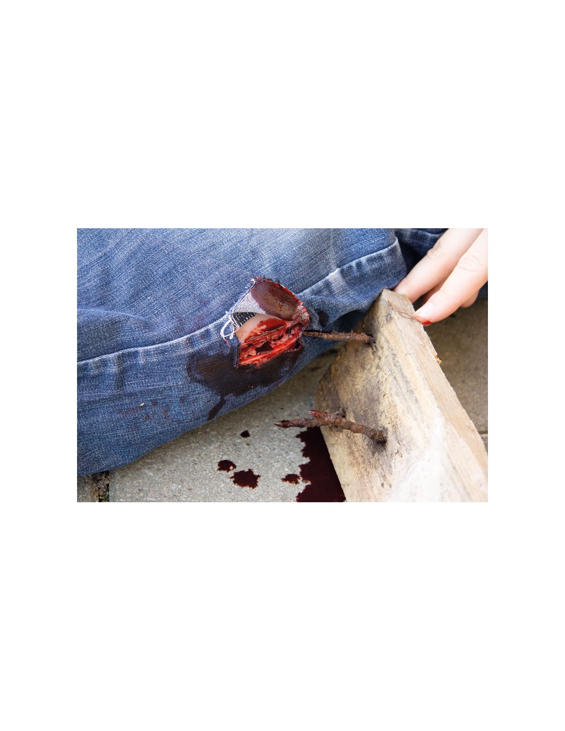 Moulage e simulazione di ferita arma... Moulage e simulazione di ferita arma...